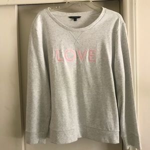 Adorable banana republic sweatshirt 😊😊